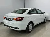 LADA Vesta Life