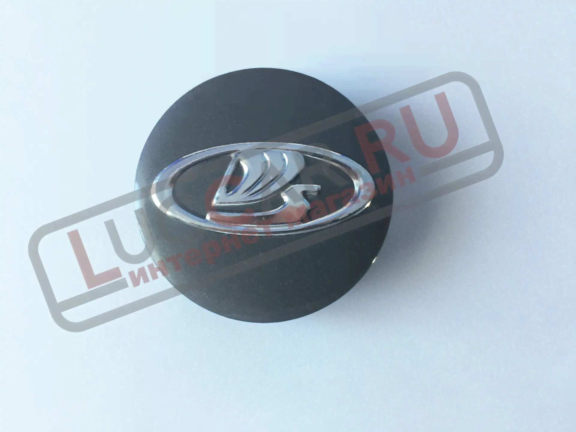 Колпачок ступицы литого диска R17 Lada Vesta SW Cross-0